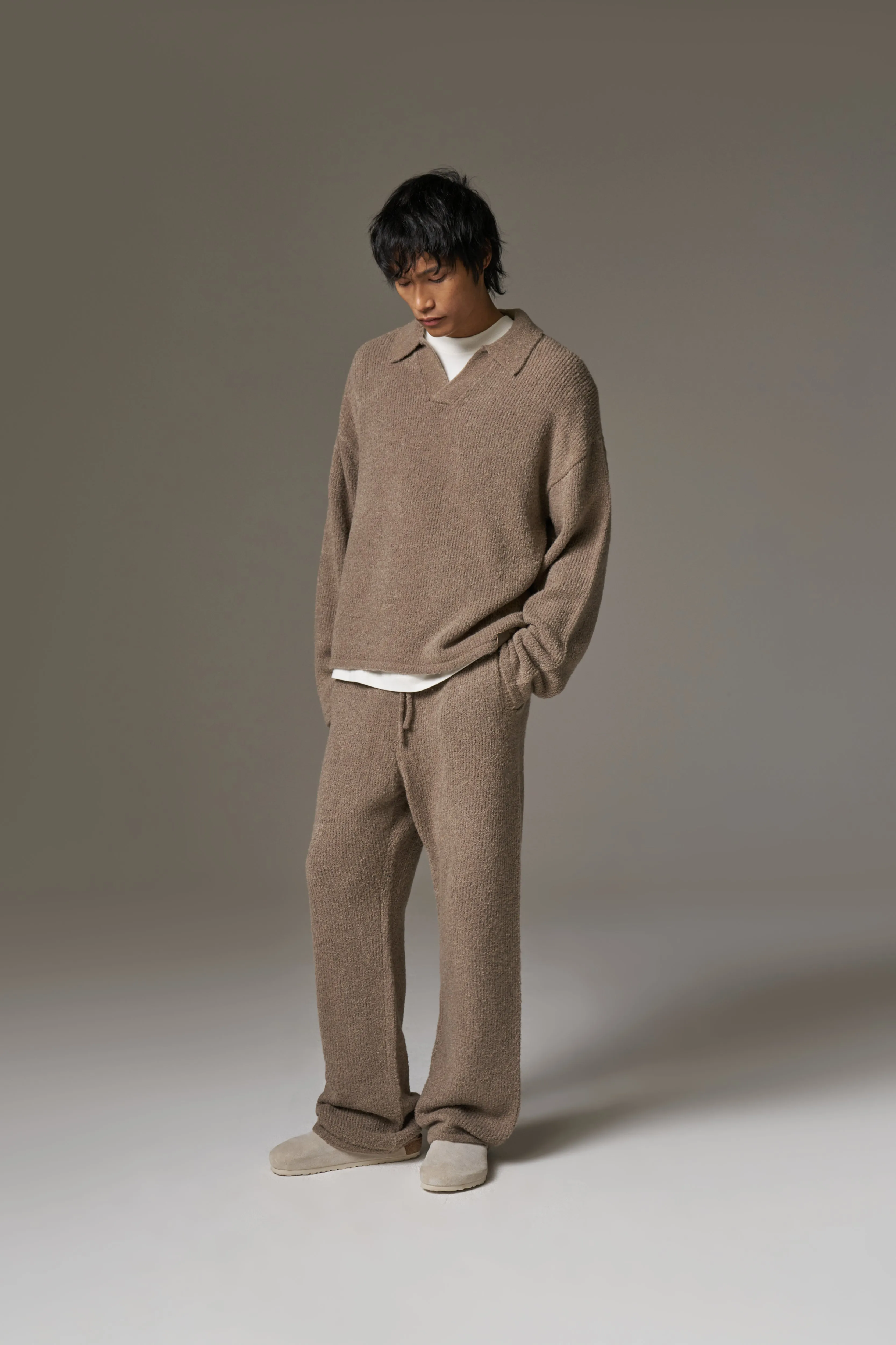 BOUCLE KNIT PANTS - BROWN