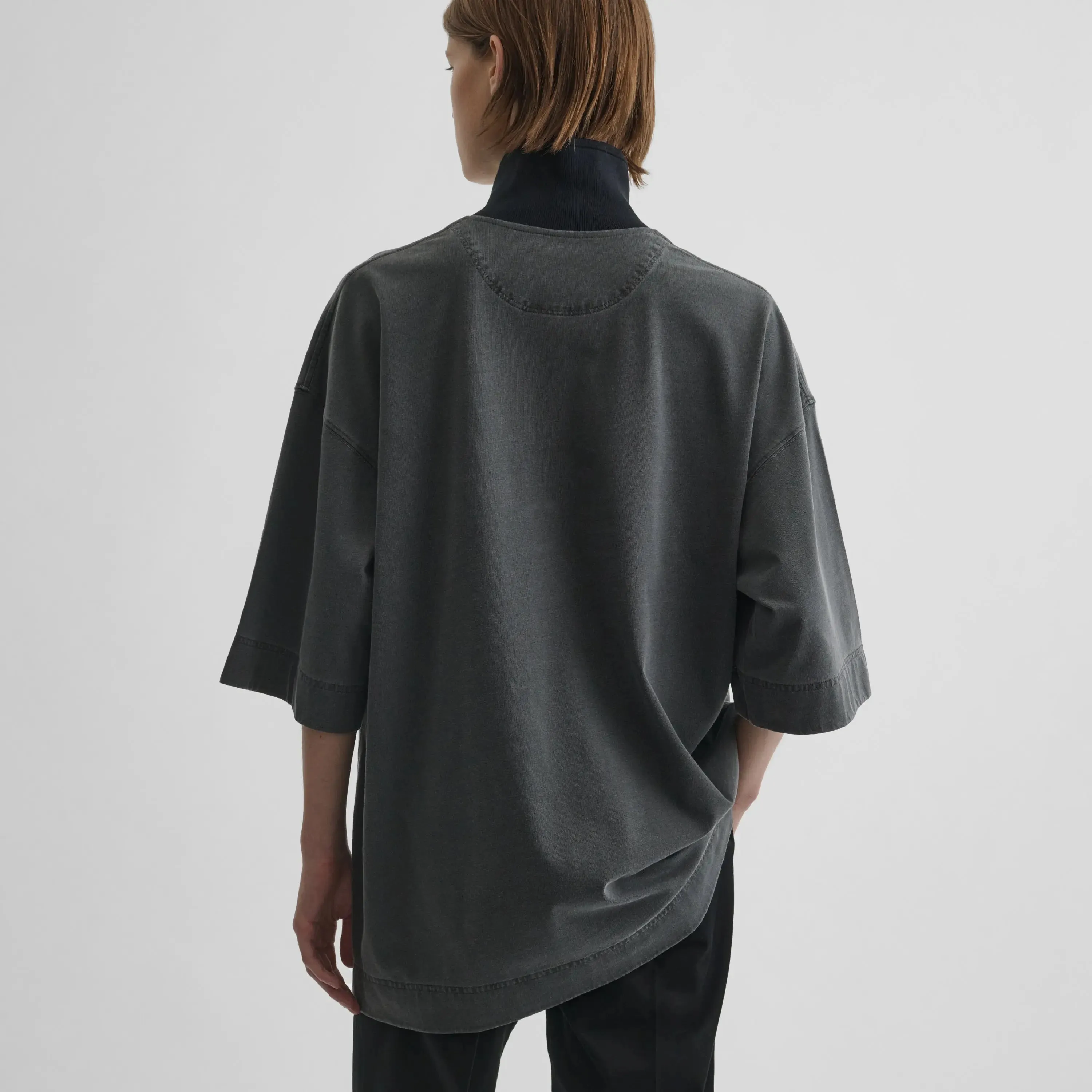 CUT COLLAR T-SHIRT | washed black cotton