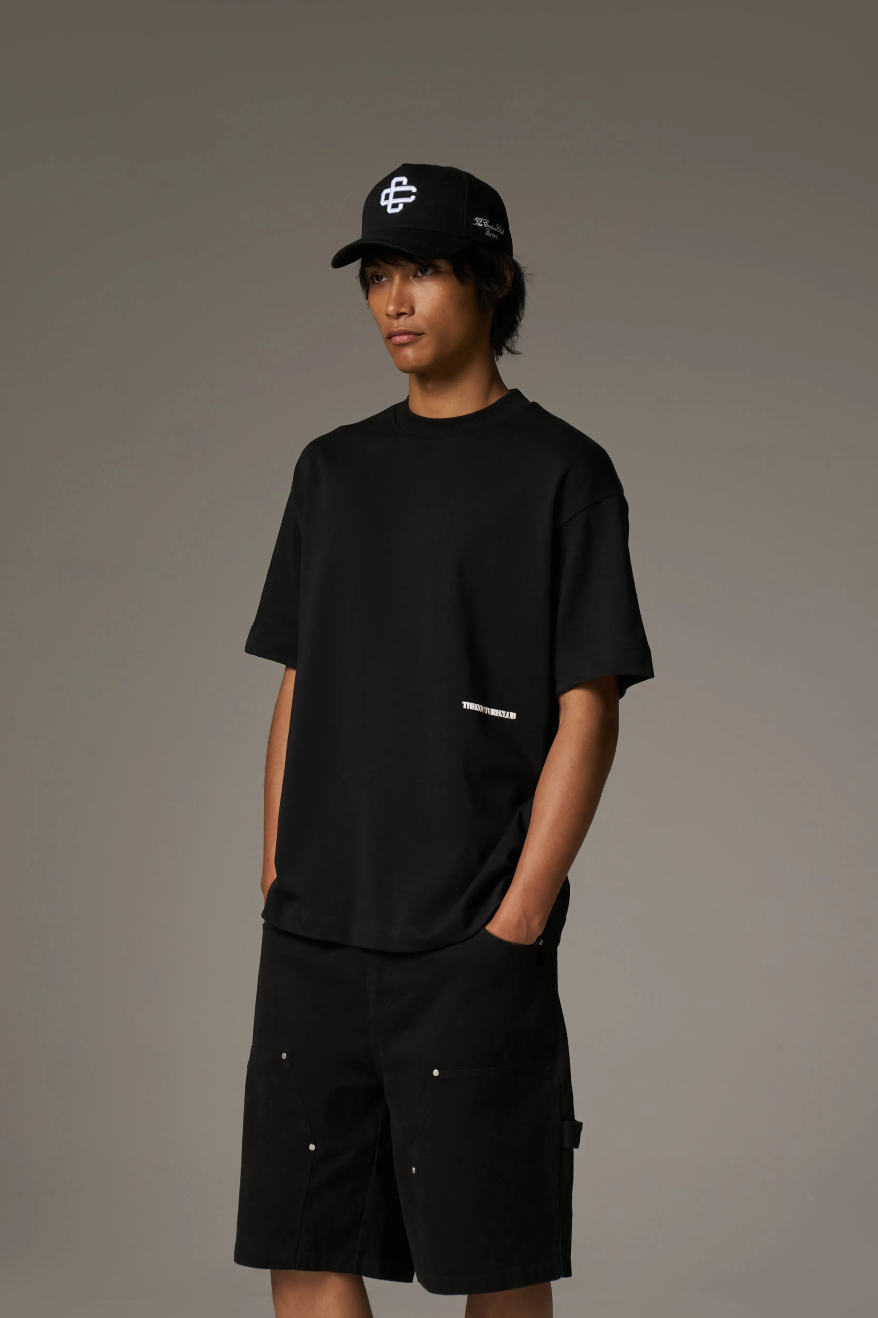 DESIGN DEPARTMENT GRAPHIC T-SHIRT - BLACK
