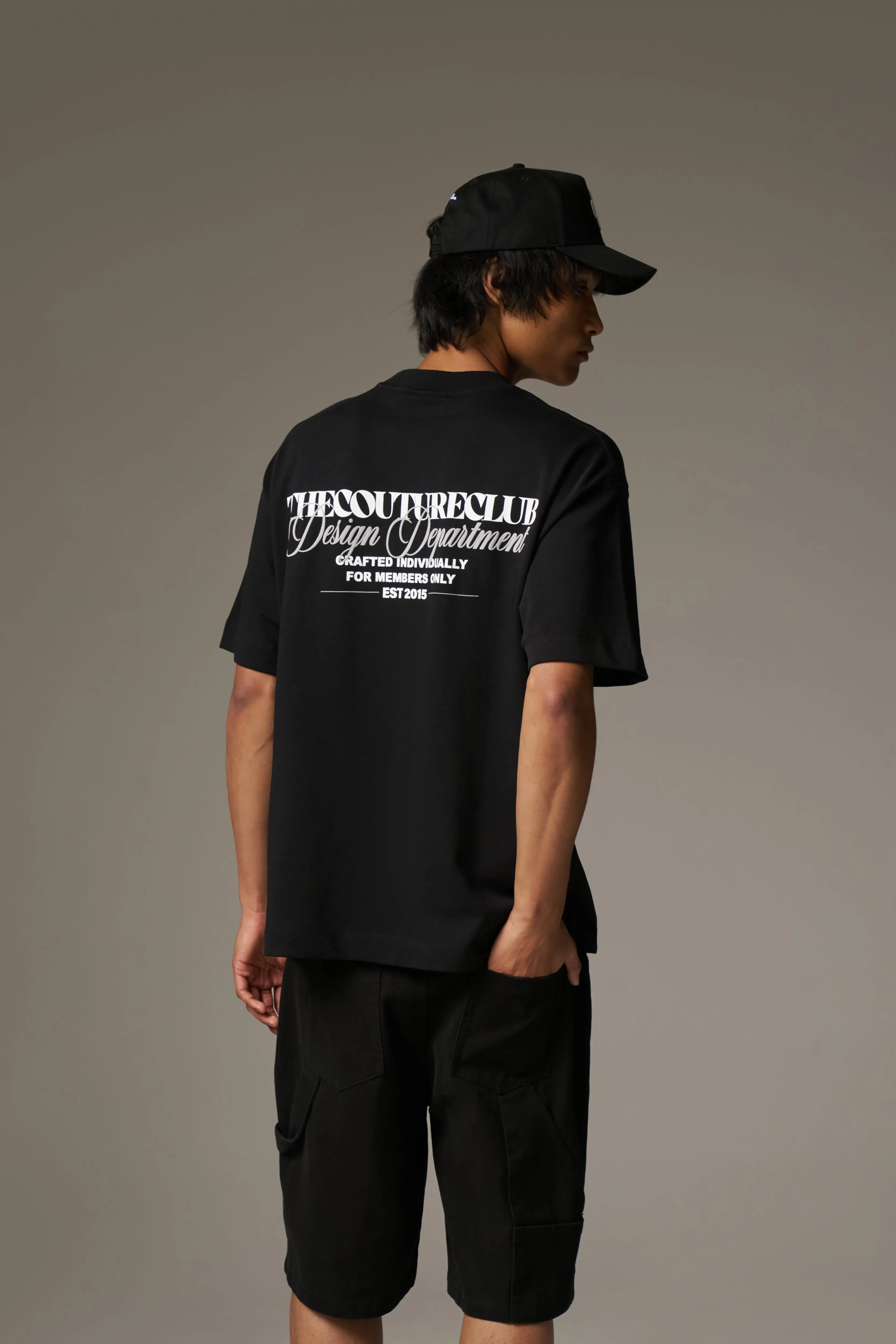 DESIGN DEPARTMENT GRAPHIC T-SHIRT - BLACK