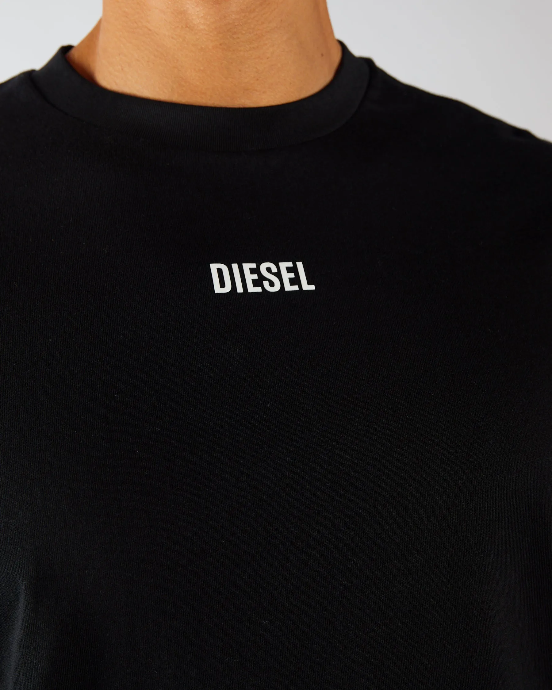 Elrod Tee New Black