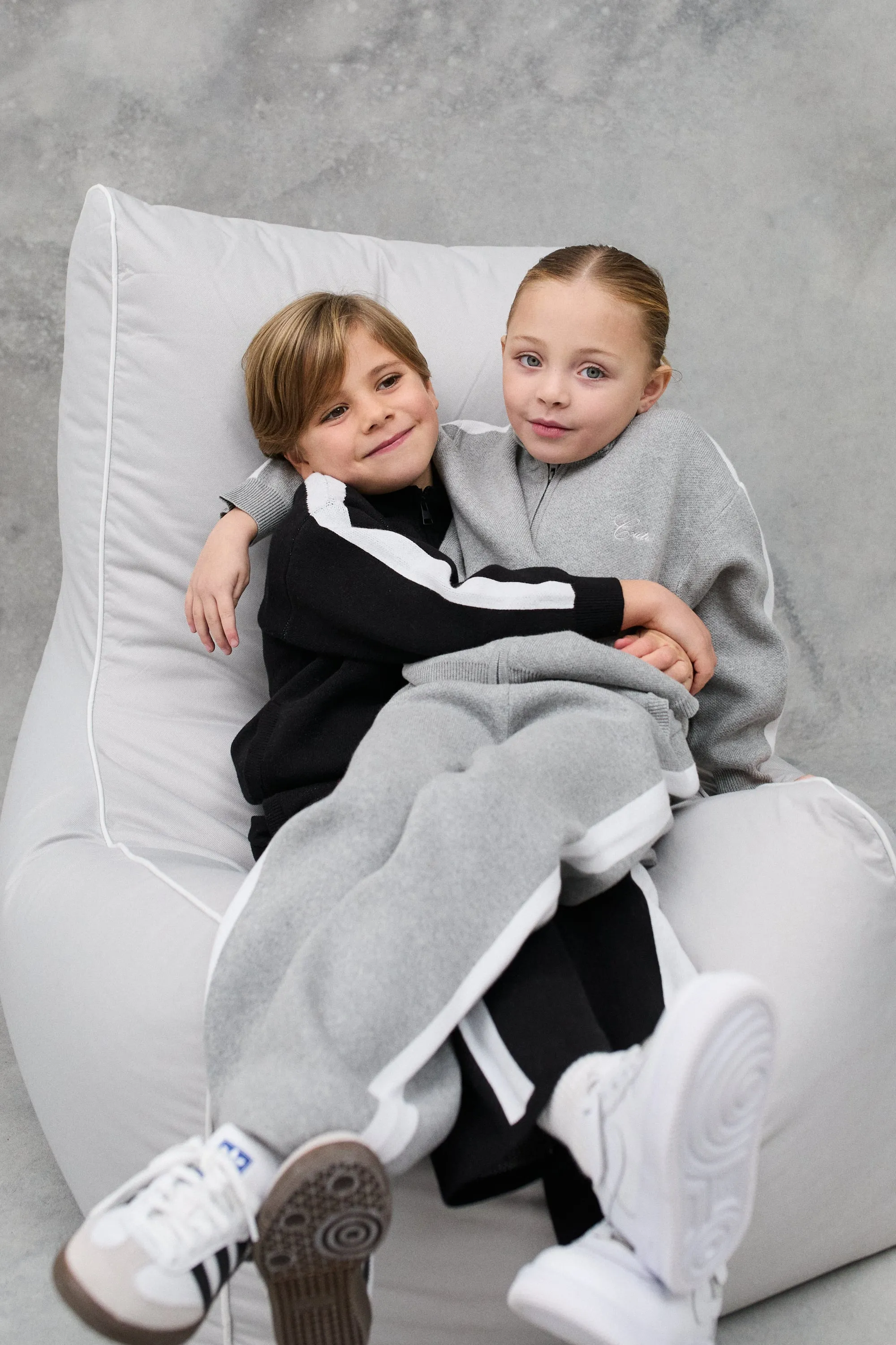 JNR SIDE STRIPE KNITTED ZIP THROUGH - GREY MARL