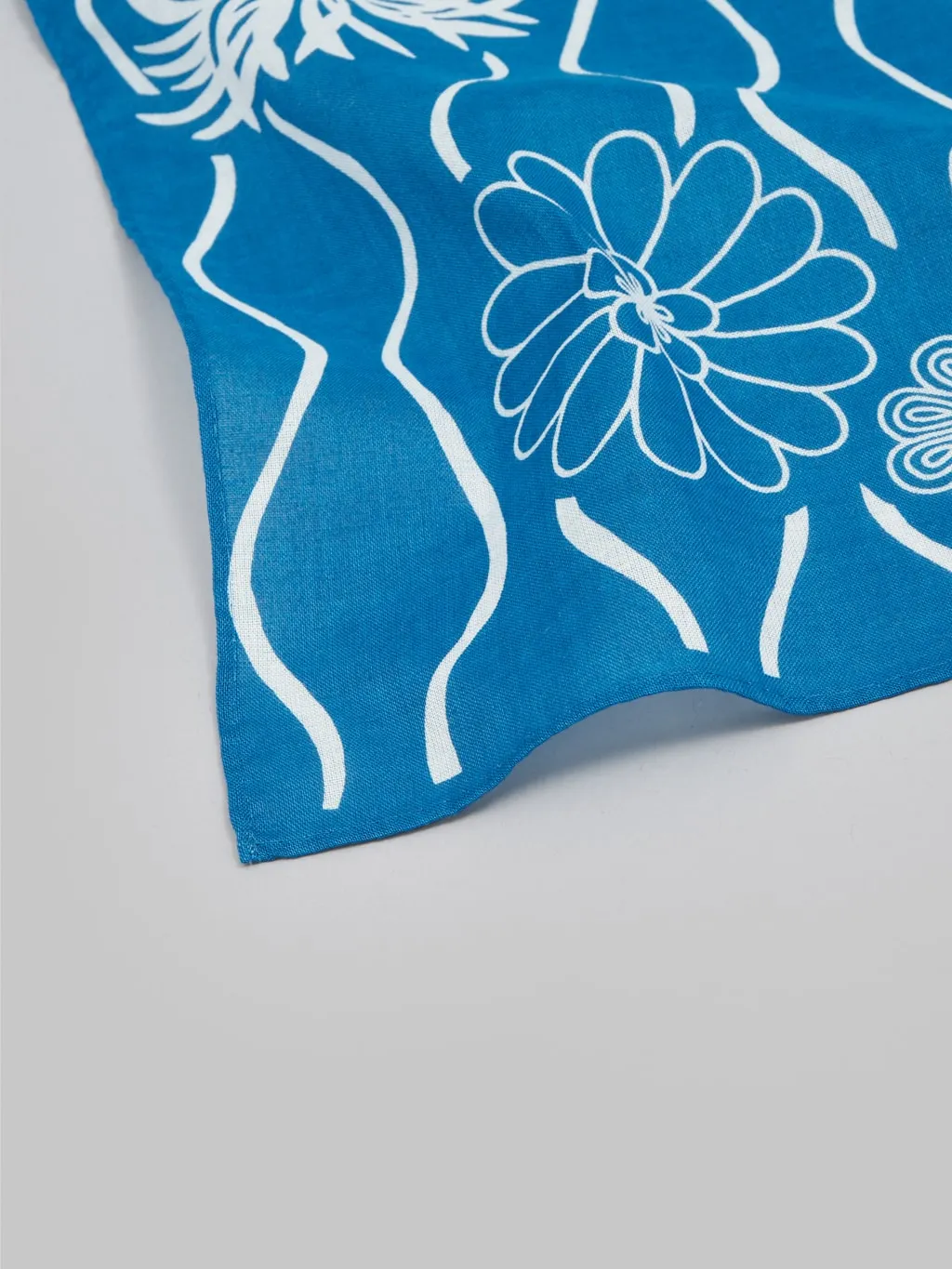 Kobashi Studio Modern Classic Kikumon Bandana Light Blue