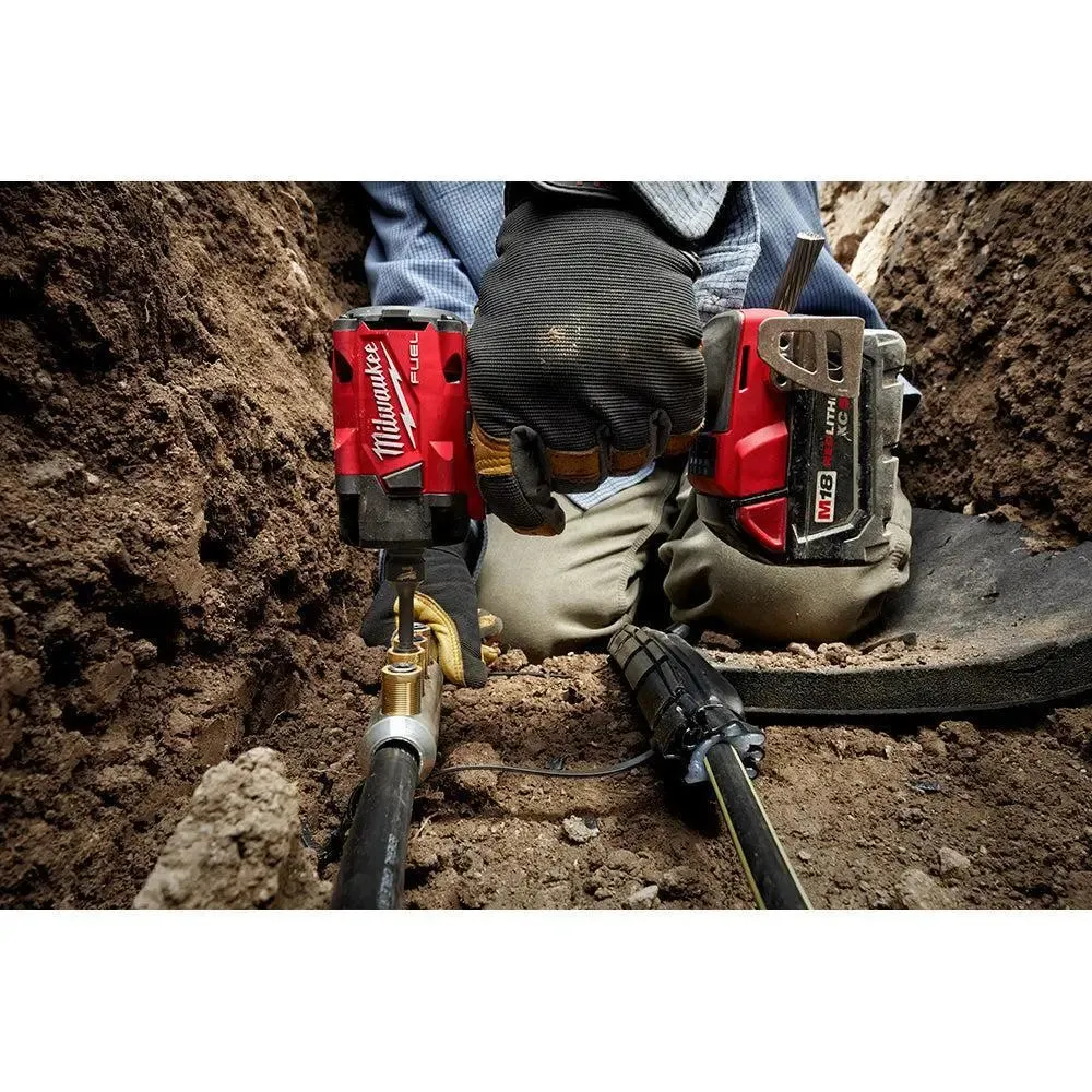 Milwaukee 2855P-22  -  M18 Fuel 1/2" Compact Impact Wrench - Pin Detent - Kit