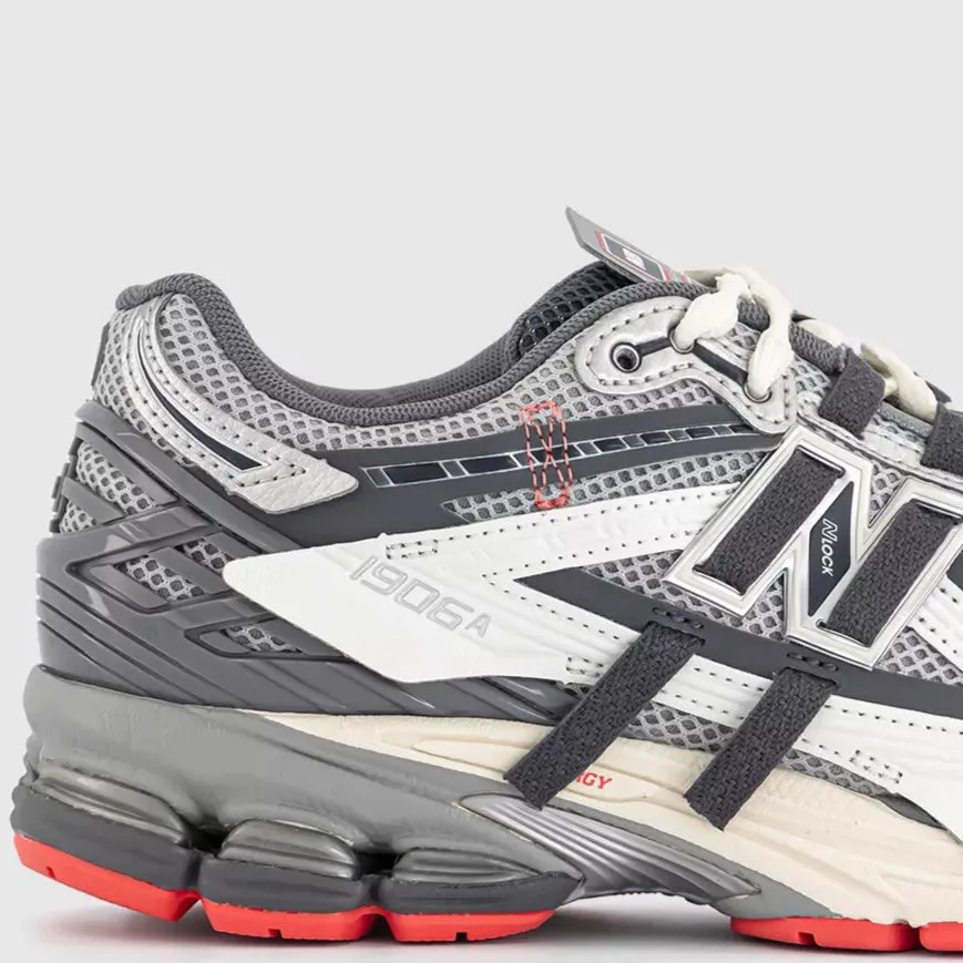New Balance 1906