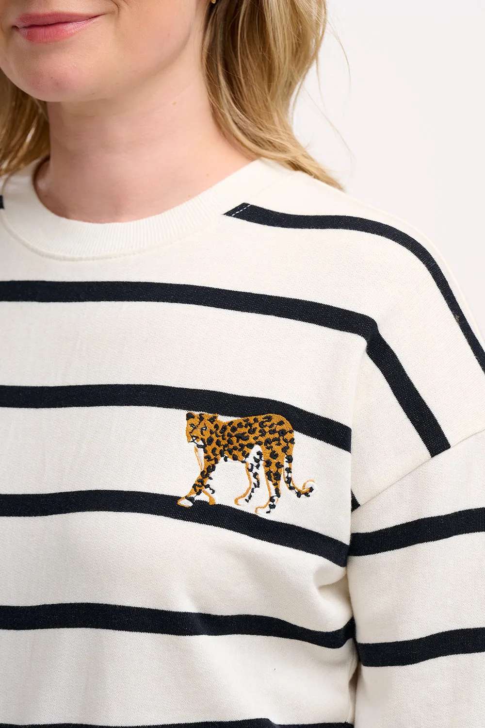 Noah Sweatshirt - Off-White/Black. Leopard Embroidery