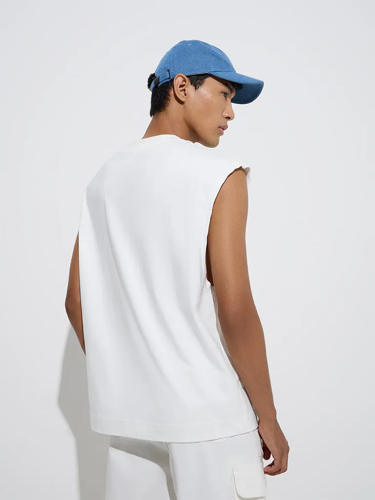 Nuon White Solid Relaxed-Fit T-Shirt