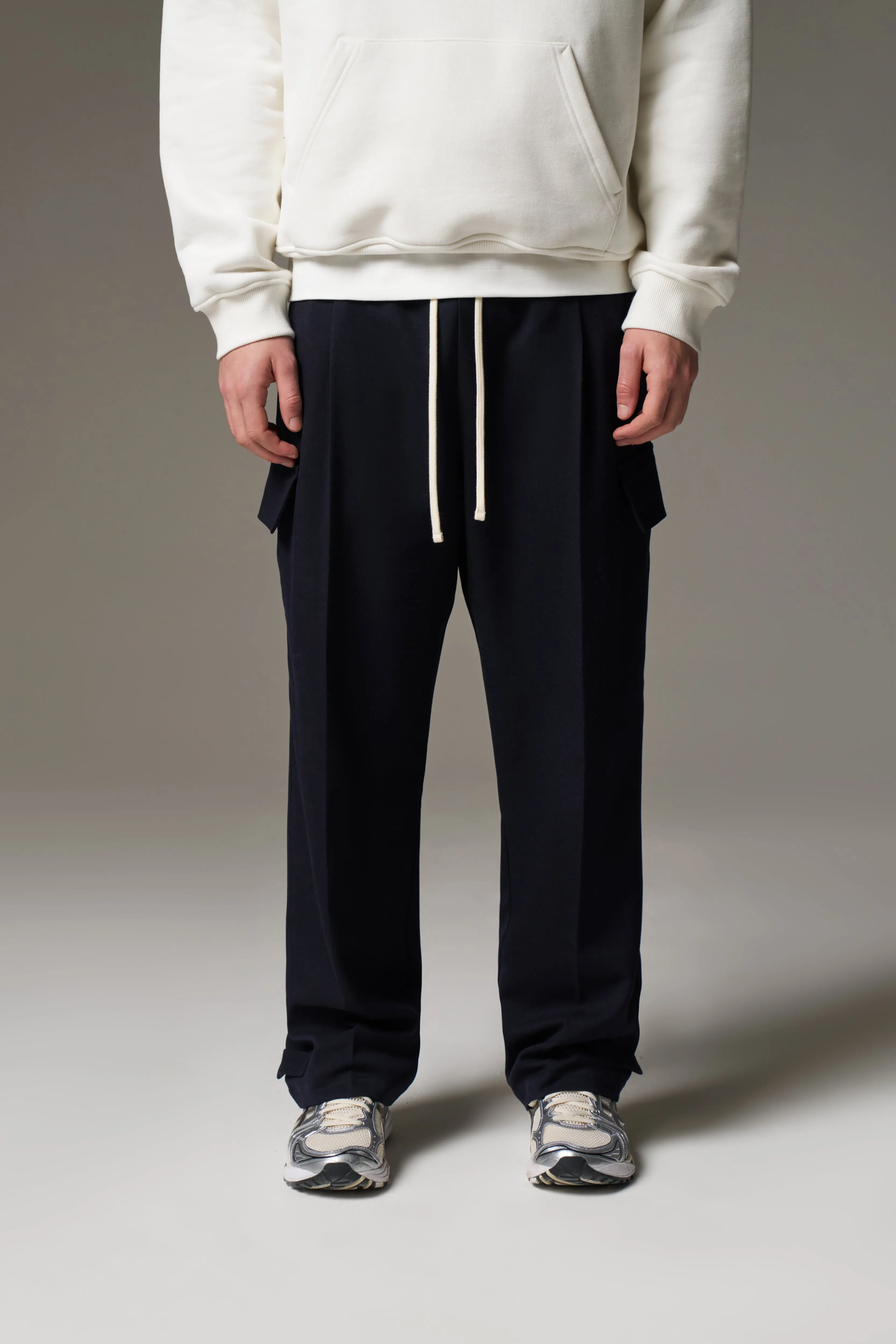 PLEATED WIDE LEG TROUSER - NAVY