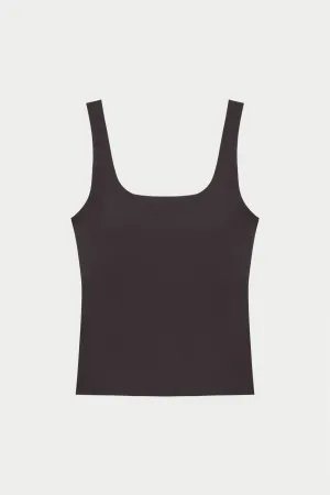 SCULPTING STRETCH SCOOP NECK SPORTS TOP - CHOCOLATE