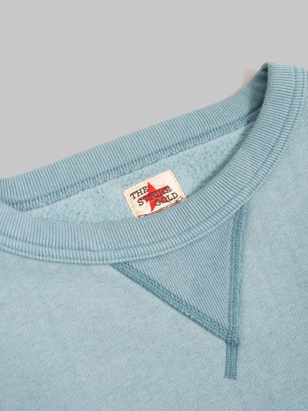 The Strike Gold Loopwheeled Sweatshirt Sax Blue