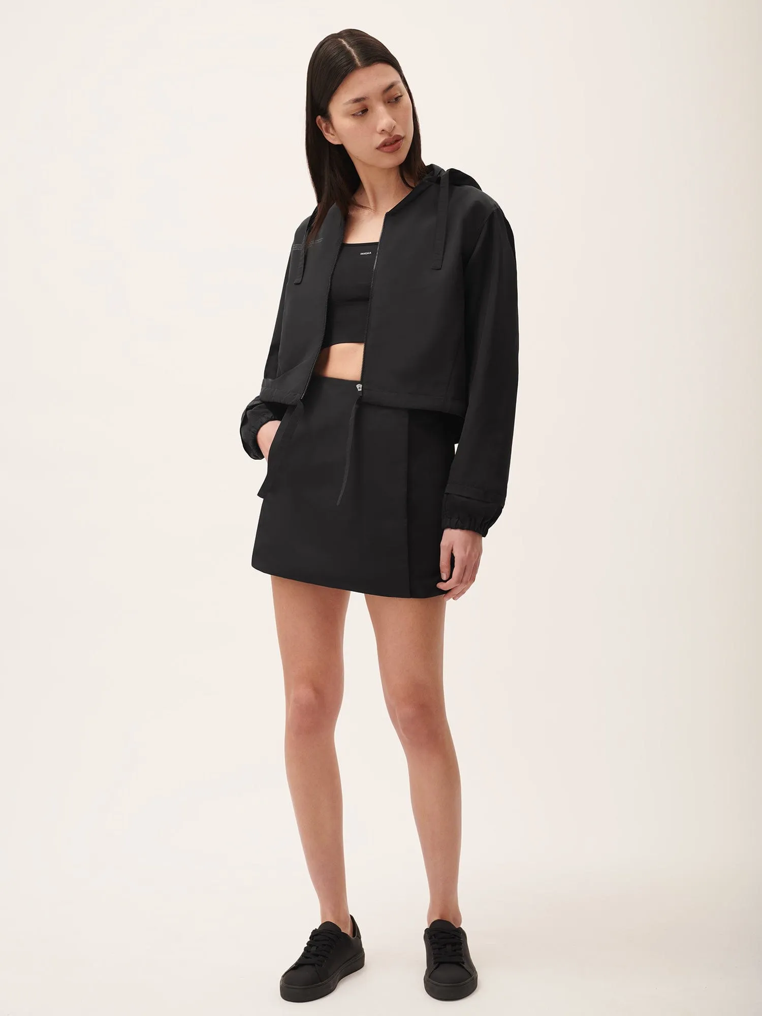 Women's (gaia)PLNT Nylon Cropped Jacket—Black